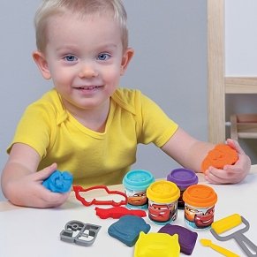 Dough Disney Cars Bucket With 4 Pots - 3D Caps And 8 Tools 200gr