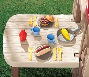 Little Tikes Picnic on the Patio Playhouse (Provencal)