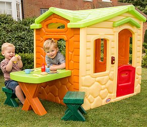 Little Tikes Picnic on the Patio Playhouse (Natural)
