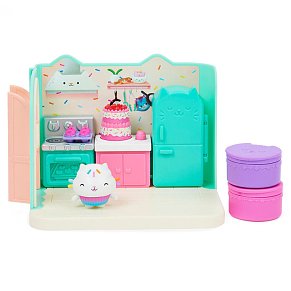 Spin Master Gabby's Dollhouse: Bakey with 'Cakey' Kitchen Cuisine 'Cakey' Deluxe Room Set (6062035)