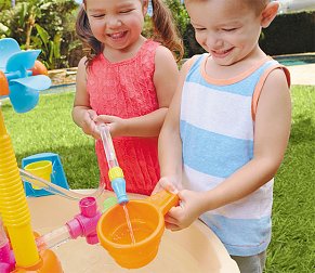Little Tikes Fountain Factory Water Table