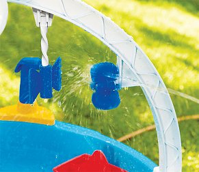 Little Tikes Fun Zone Battle Splash Water Table