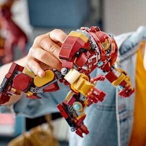 LEGO® Marvel The Hulkbuster: The Battle of Wakanda 76247 Building Toy Set (385 Pieces)