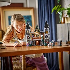 LEGO Harry Potter Το Αρχοντικό των Malfoy 76453 – 1601 Τεμάχια