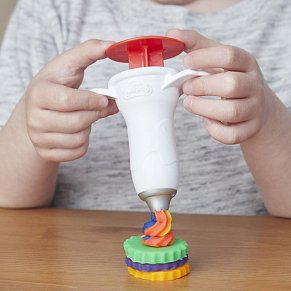 Play-Doh Ουράνιο τόξο Cake Party