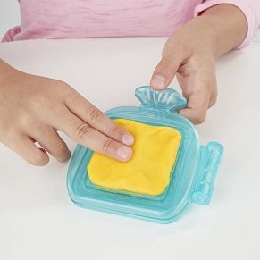 Play-Doh Kitchen Creations Σάντουιτς Λιωμένο Τυρί