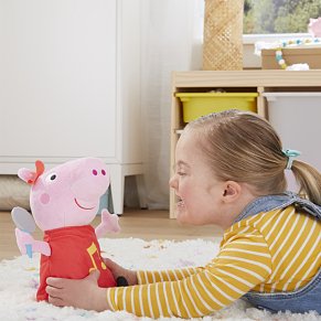 Peppa Pig Oink-Along Songs Peppa Plush