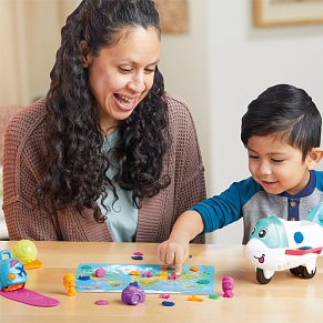 Play-Doh Airplane Explorer Starter Set With Map & Tools