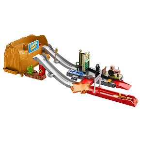 Disney Pixar Cars Race & Go Playset Τα Μπουζί της Ωραίας Ελένης