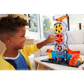 Hot Wheels® Πίστα City Με Περιστρεφόμενες Ρόδες