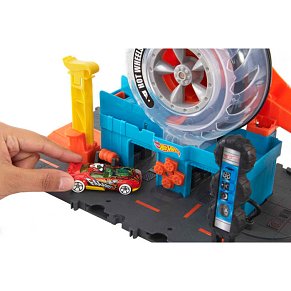 Hot Wheels® Πίστα City Με Περιστρεφόμενες Ρόδες