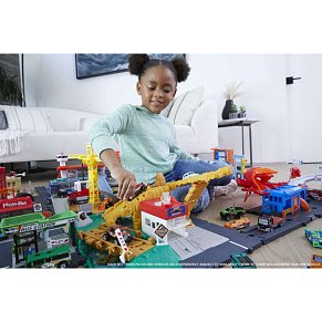 Hot Wheels® City Downtown Car Park