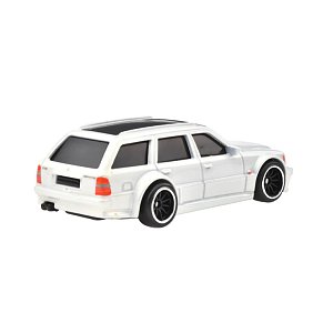 Hot Wheels Boulevard Series Mercedes-Benz E36 AMG – Συλλεκτικό Μοντέλο 1:64 HRT78