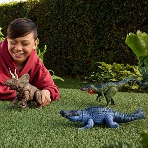 Jurassic World Rebirth Purussaurus Gigantic Thrashers Figure