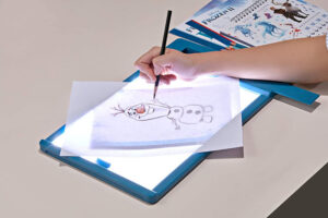 Disney Frozen 2 Fashion Design Light Table